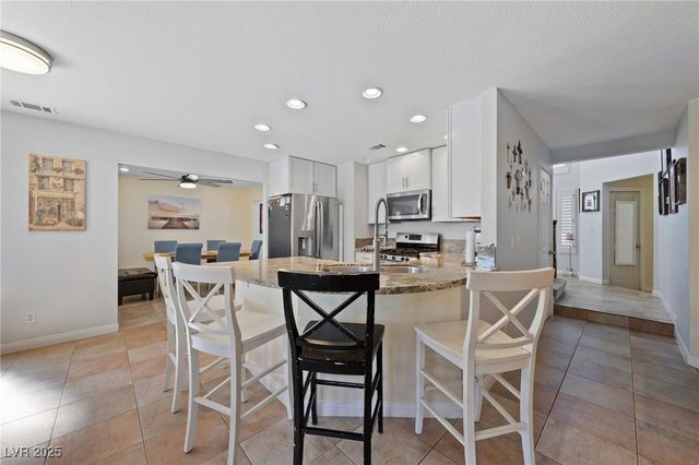 9429 Abalone Way, Las Vegas, NV 89117