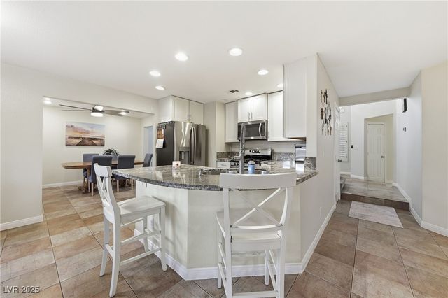 9429 Abalone Way, Las Vegas, NV 89117