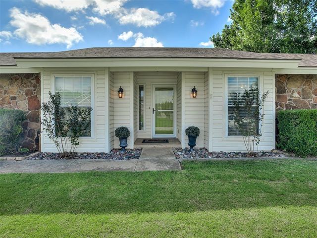 2010 Bonnycastle Lane, Yukon, OK 73099
