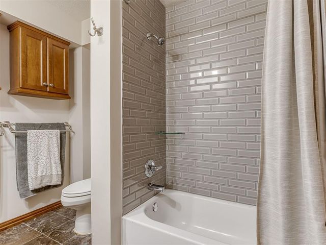 2010 Bonnycastle Lane, Yukon, OK 73099