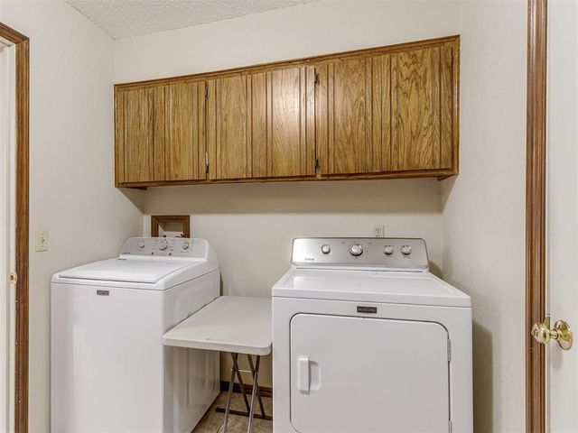 2010 Bonnycastle Lane, Yukon, OK 73099