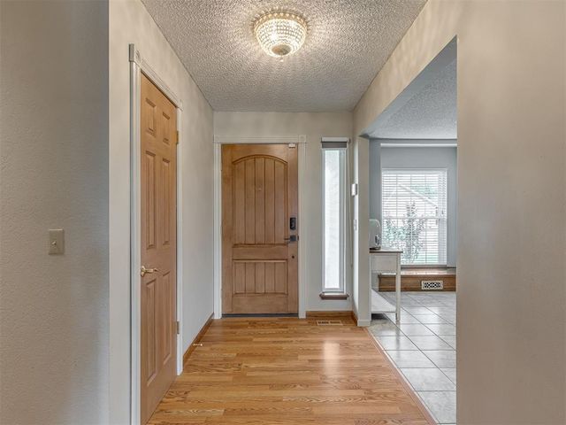 2010 Bonnycastle Lane, Yukon, OK 73099