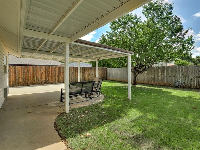 2010 Bonnycastle Lane, Yukon, OK 73099