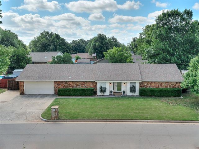 2010 Bonnycastle Lane, Yukon, OK 73099