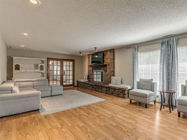 2010 Bonnycastle Lane, Yukon, OK 73099