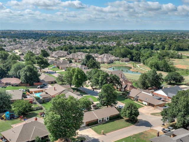 2010 Bonnycastle Lane, Yukon, OK 73099