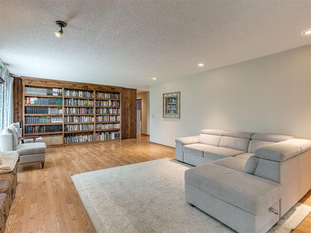 2010 Bonnycastle Lane, Yukon, OK 73099