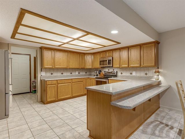 2010 Bonnycastle Lane, Yukon, OK 73099