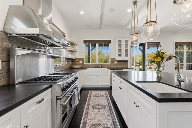 28850 Hampton Place, Malibu, CA 90265