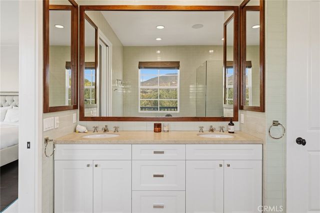 28850 Hampton Place, Malibu, CA 90265
