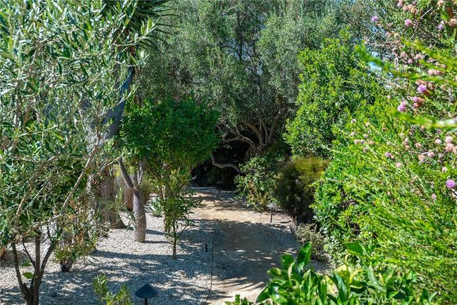 28850 Hampton Place, Malibu, CA 90265
