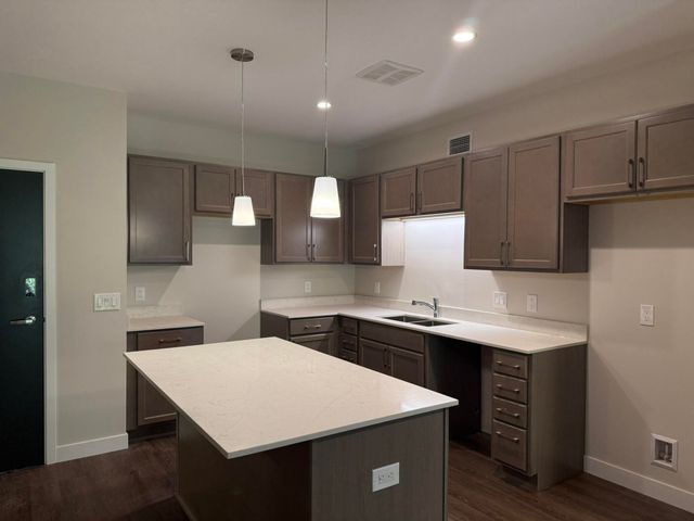 2645 Burton Road Bld 4, Ann Arbor, MI 48104