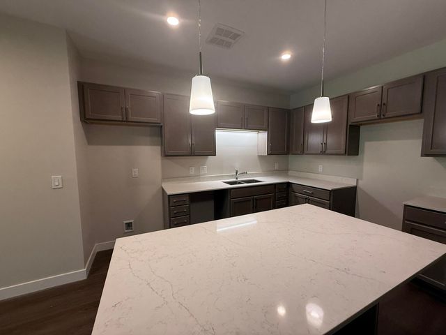 2645 Burton Road Bld 4, Ann Arbor, MI 48104