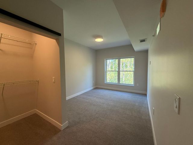 2645 Burton Road Bld 4, Ann Arbor, MI 48104