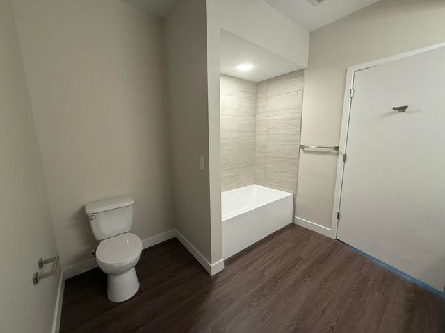 2645 Burton Road Bld 4, Ann Arbor, MI 48104