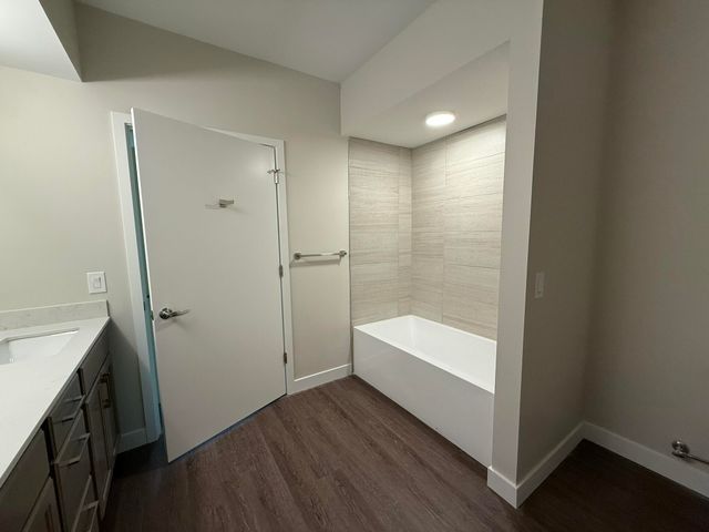 2645 Burton Road Bld 4, Ann Arbor, MI 48104