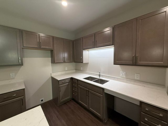 2645 Burton Road Bld 4, Ann Arbor, MI 48104