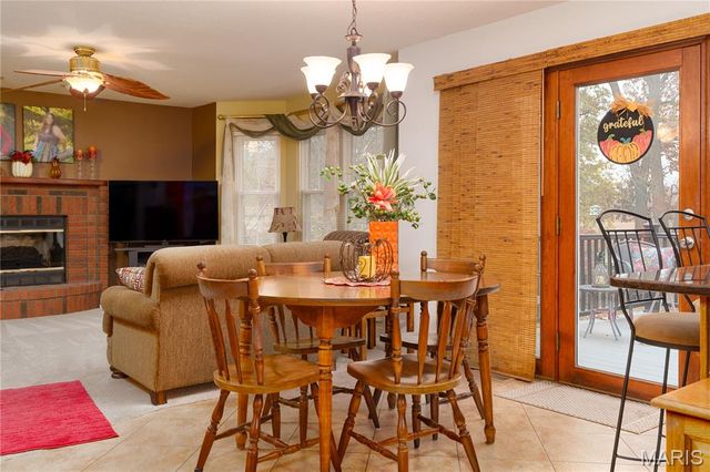 19 Chelsea Road, Collinsville, IL 62234