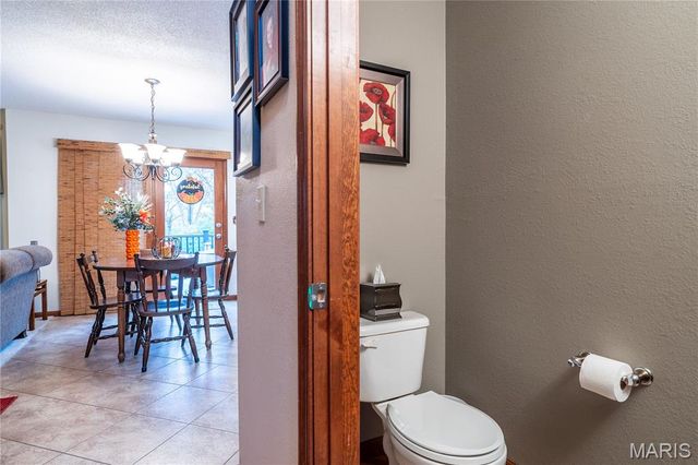 19 Chelsea Road, Collinsville, IL 62234