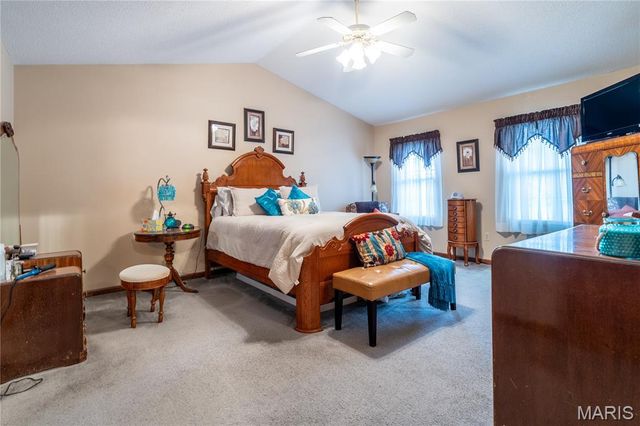 19 Chelsea Road, Collinsville, IL 62234