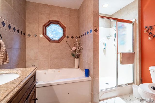 19 Chelsea Road, Collinsville, IL 62234