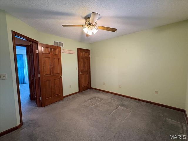 19 Chelsea Road, Collinsville, IL 62234