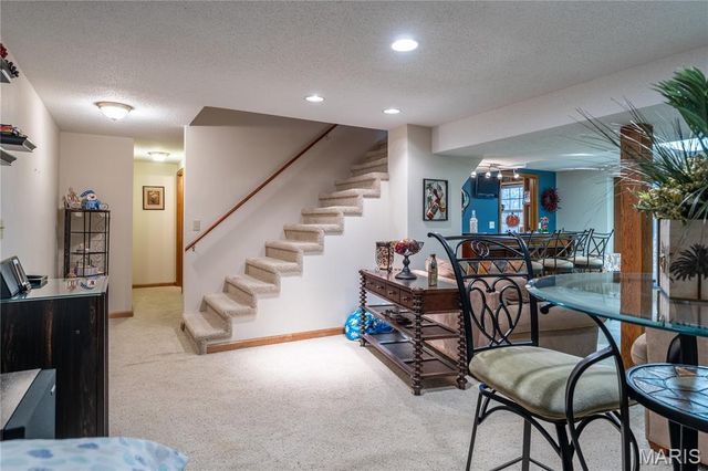 19 Chelsea Road, Collinsville, IL 62234