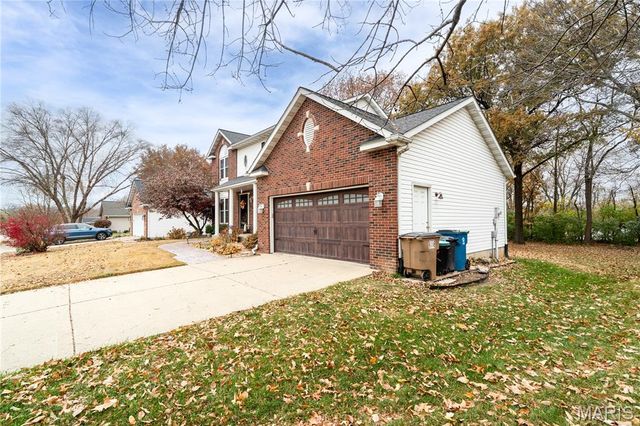 19 Chelsea Road, Collinsville, IL 62234