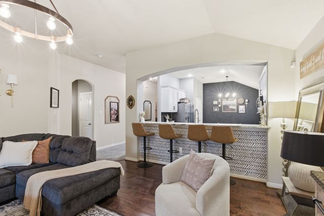 4003 Gabi Avenue, Heartland, TX 75126