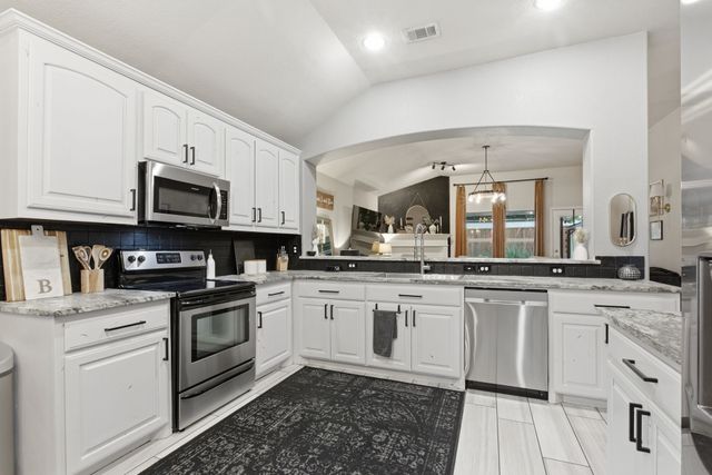 4003 Gabi Avenue, Heartland, TX 75126