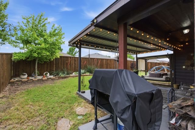 4003 Gabi Avenue, Heartland, TX 75126