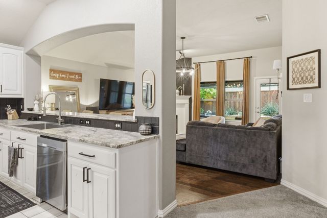 4003 Gabi Avenue, Heartland, TX 75126