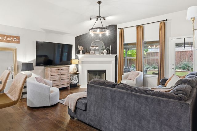 4003 Gabi Avenue, Heartland, TX 75126