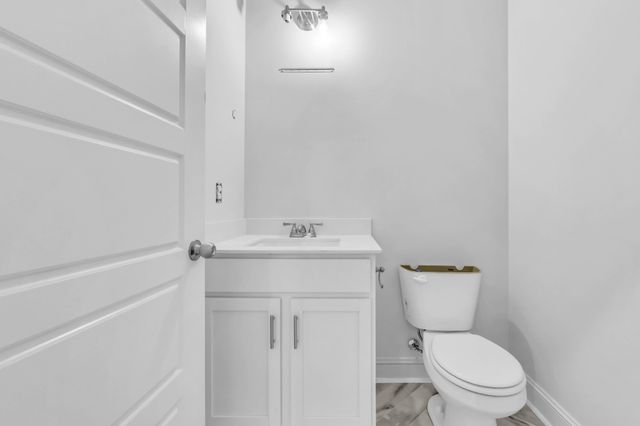 160 Leitrim Dr, Clarksville, TN 37042