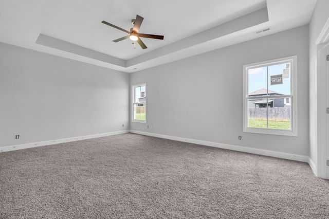 160 Leitrim Dr, Clarksville, TN 37042