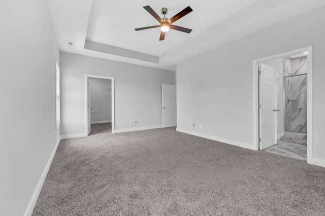 160 Leitrim Dr, Clarksville, TN 37042
