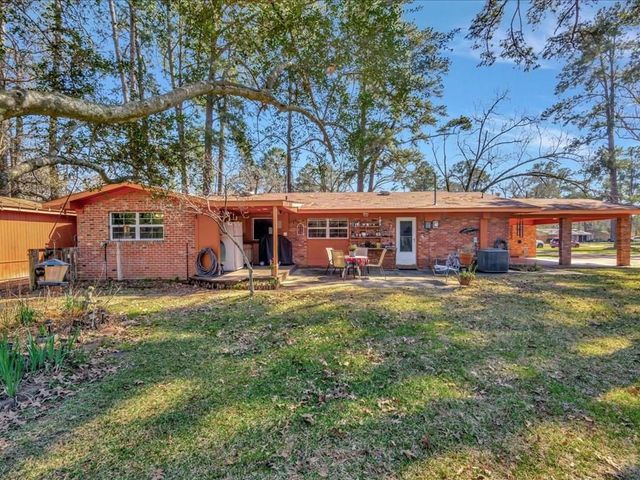 1408 N Broadmoor Drive, Lufkin, TX 75904