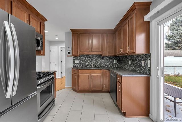 3237 Pardee Avenue, Dearborn, MI 48124