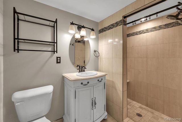 3237 Pardee Avenue, Dearborn, MI 48124