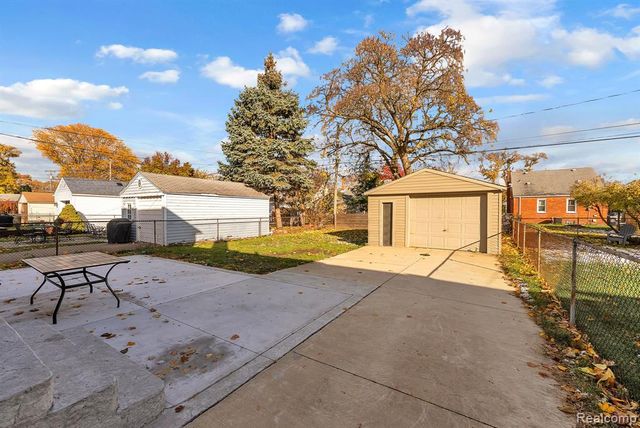 3237 Pardee Avenue, Dearborn, MI 48124