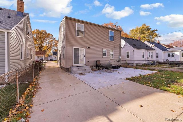 3237 Pardee Avenue, Dearborn, MI 48124