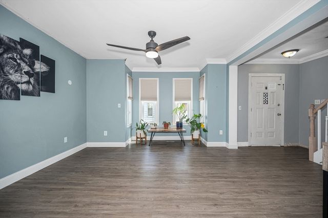5 Ready Ave, Lowell, MA 01854