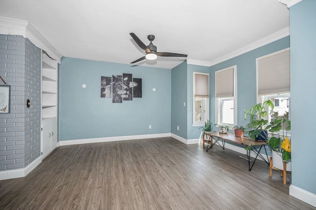 5 Ready Ave, Lowell, MA 01854