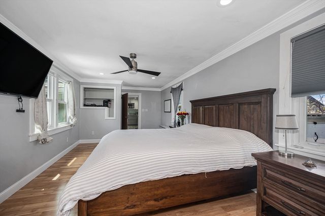 5 Ready Ave, Lowell, MA 01854