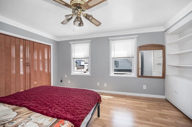 5 Ready Ave, Lowell, MA 01854