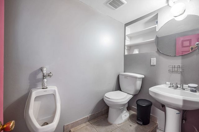 5 Ready Ave, Lowell, MA 01854
