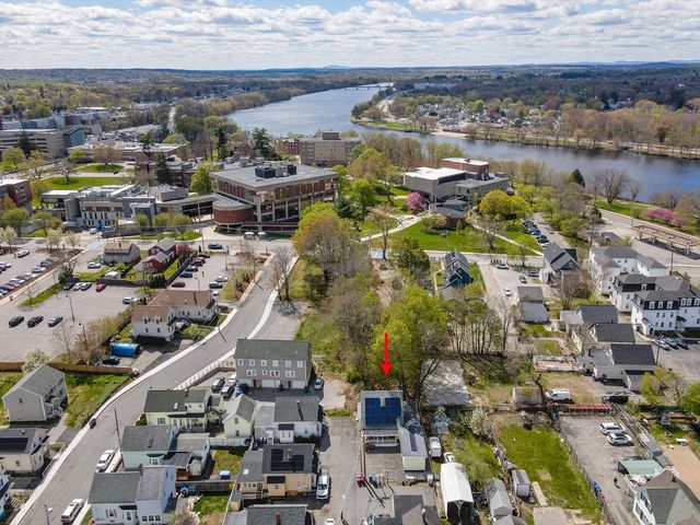 5 Ready Ave, Lowell, MA 01854
