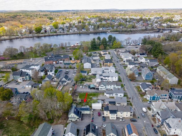 5 Ready Ave, Lowell, MA 01854