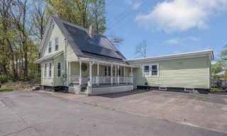 5 Ready Ave, Lowell, MA 01854