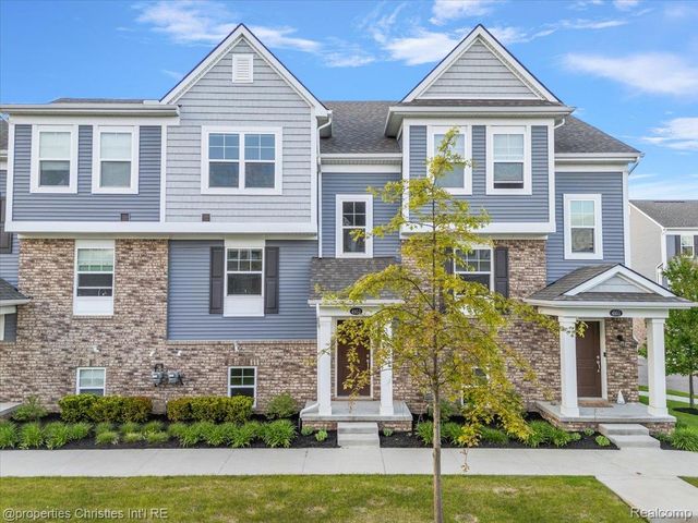 4953 Treeside Lane, Troy, MI 48098